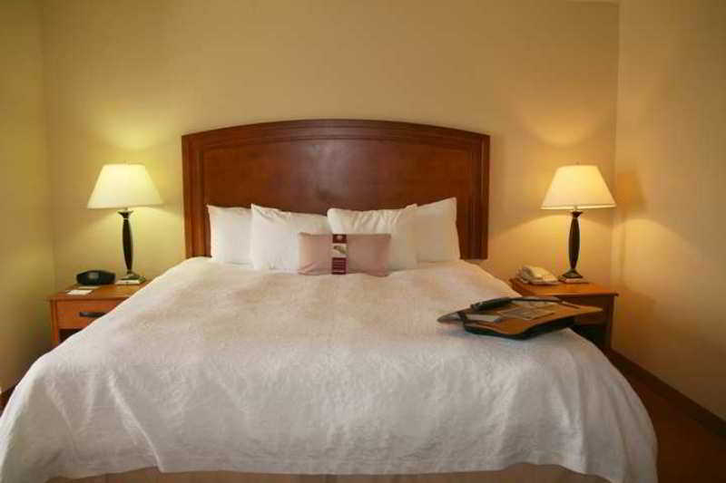 Hampton Inn Champaign/Urbana Quarto foto